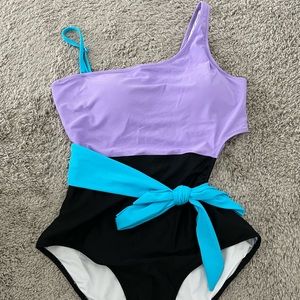One piece swimsuit